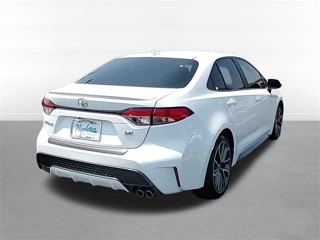 Photo of 2021 White Toyota Corolla