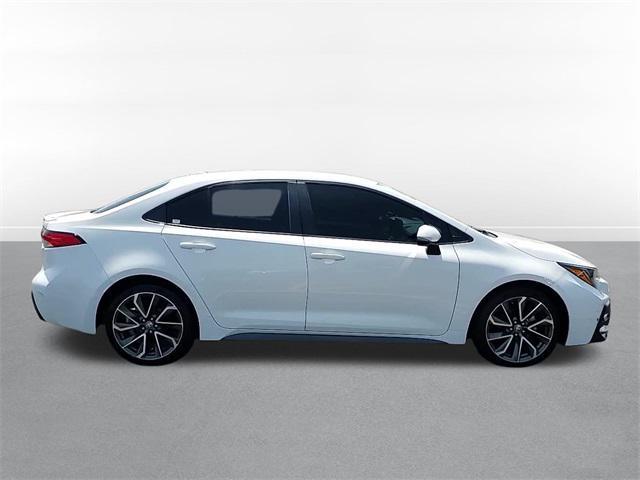 Photo of 2021 White Toyota Corolla