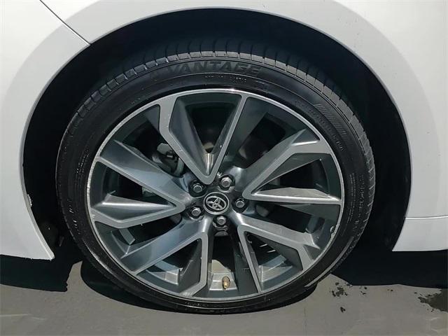 Photo of 2021 White Toyota Corolla