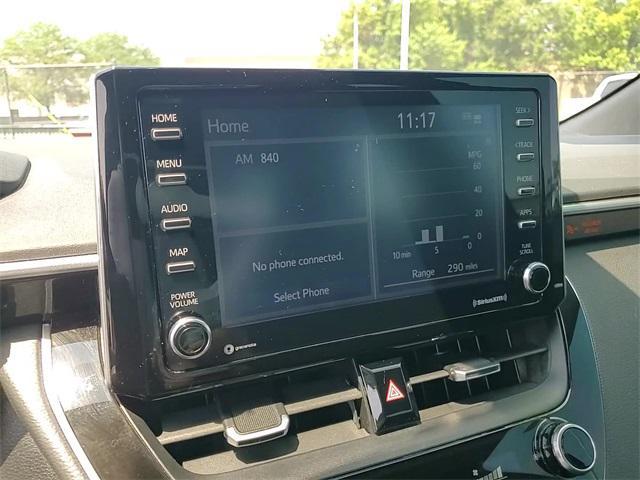 Photo of 2021 White Toyota Corolla