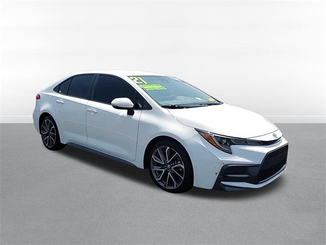 Photo of 2021 White Toyota Corolla