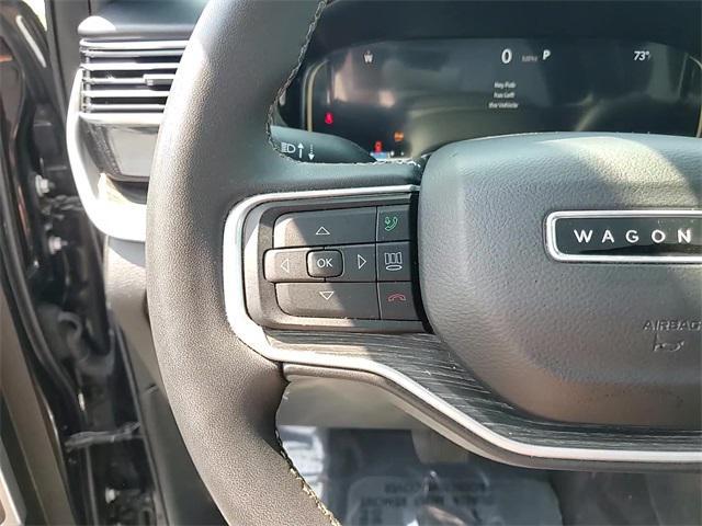 Photo of 2022 Diamond Black Crystal Pearlcoat Jeep Wagoneer