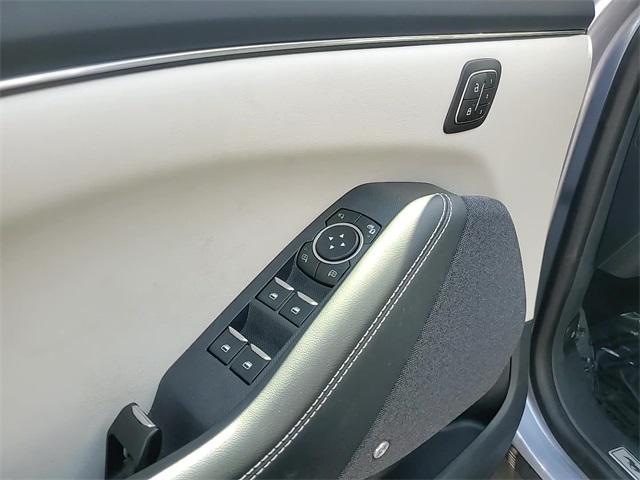 Photo of 2022 Iced Blue Silver Metallic Ford Mustang Mach-E