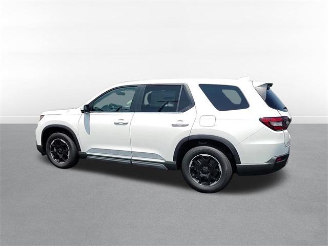 Photo of 2025 Platinum White Pearl Honda Pilot