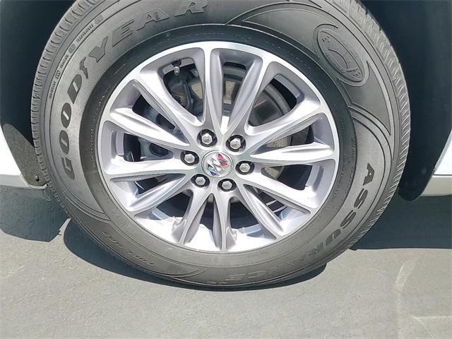 Photo of 2024 Summit White Buick Enclave
