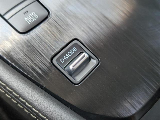 Photo of 2023 Boulder Gray Pearl Nissan Rogue