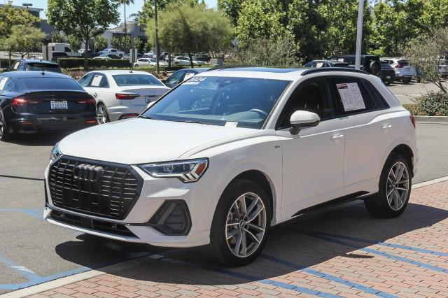 Photo of 2024 Arkona White Audi Q3