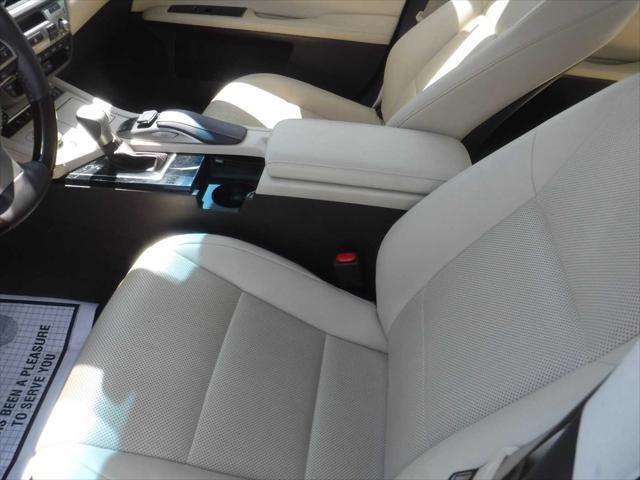 Photo of 2017 Satin Cashmere Metallic Lexus ES 350
