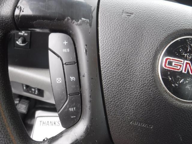 Photo of 2013 Summit White GMC Sierra 2500