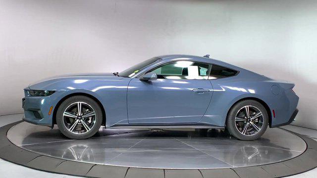 Photo of 2025 VAPOR BLUE METALLIC Ford Mustang