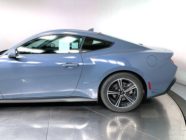 Photo of 2025 VAPOR BLUE METALLIC Ford Mustang