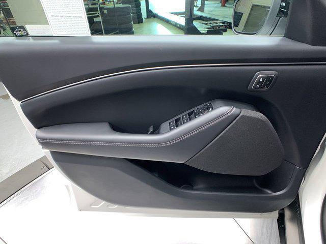Photo of 2025 STAR WHITE MET TRI-COAT Ford Mustang Mach-E