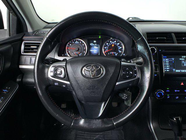 Photo of 2015 Predawn Gray Mica Toyota Camry