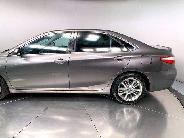 Photo of 2015 Predawn Gray Mica Toyota Camry