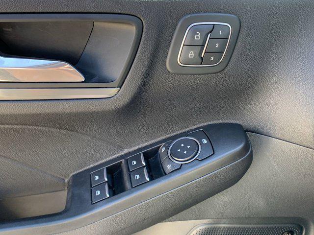 Photo of 2021 CARBONIZED GRAY Ford Escape