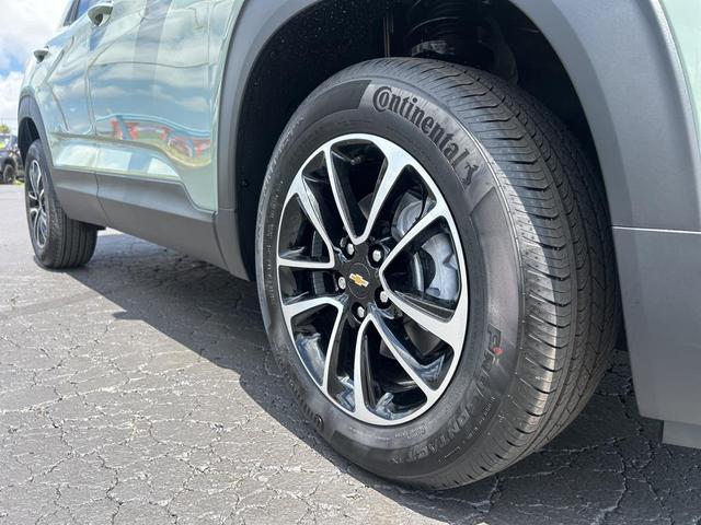 Photo of 2026 Cacti Green Chevrolet Trailblazer