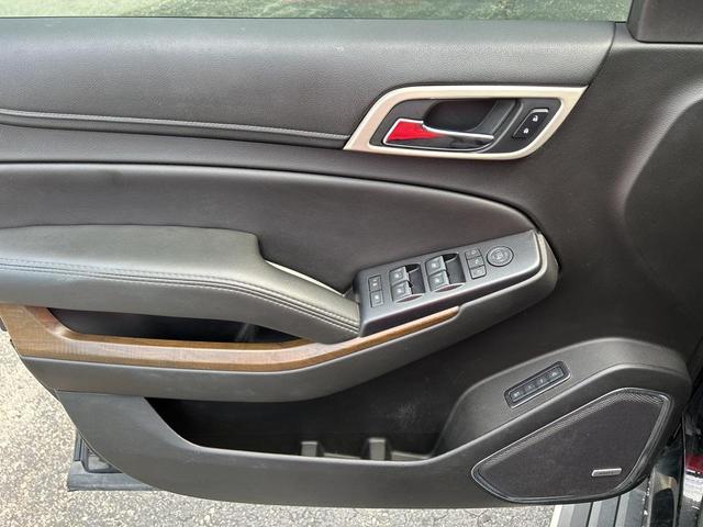 Photo of 2018 Onyx Black GMC Yukon