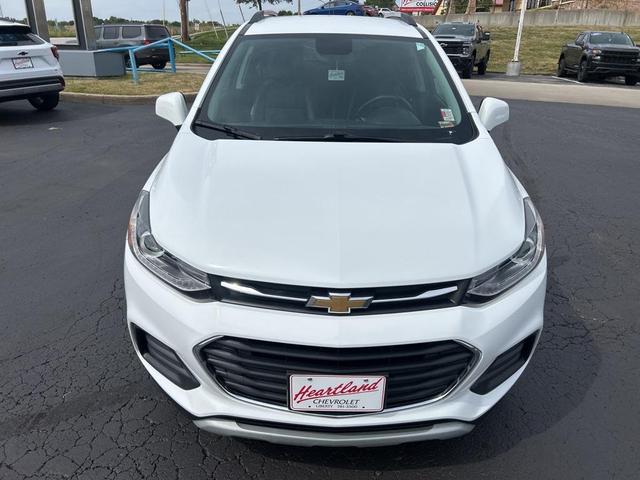 Photo of 2022 Summit White Chevrolet Trax