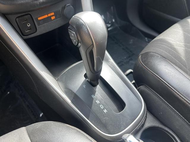 Photo of 2022 Summit White Chevrolet Trax