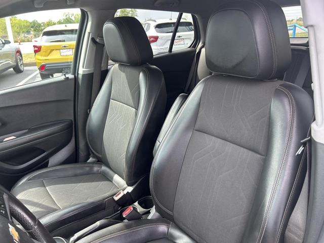 Photo of 2022 Summit White Chevrolet Trax