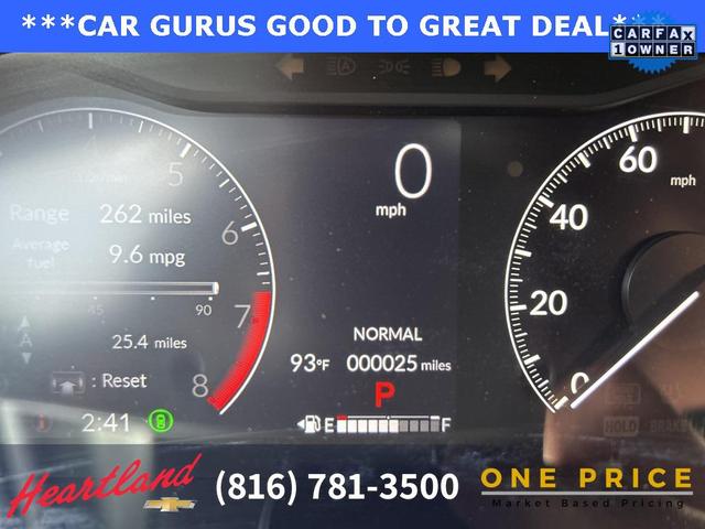 Photo of 2024 Platinum White Pearl Honda HR-V
