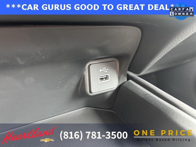 Photo of 2024 Platinum White Pearl Honda HR-V