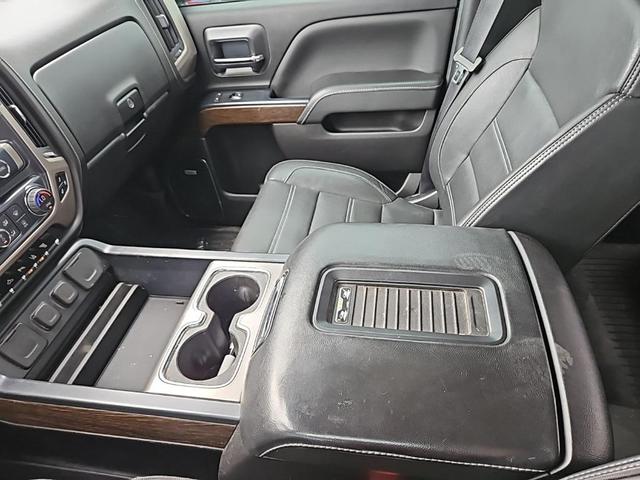 Photo of 2017 Summit White GMC Sierra 2500