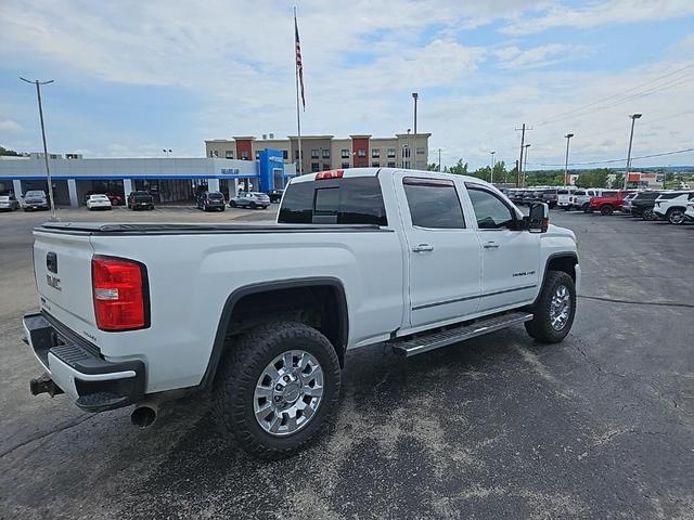 Photo of 2017 Summit White GMC Sierra 2500