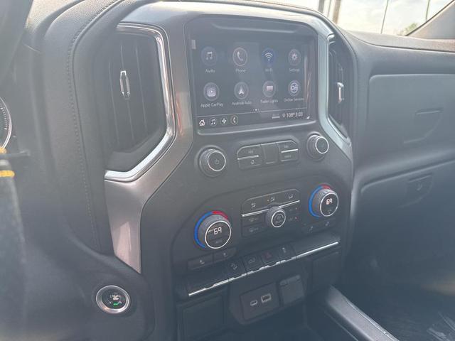 Photo of 2022 Black Chevrolet Silverado 1500