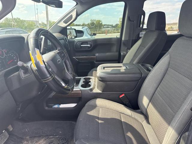 Photo of 2022 Black Chevrolet Silverado 1500