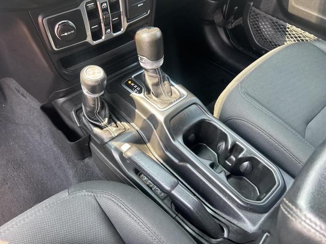 Photo of 2018 Black Clearcoat Jeep Wrangler Unlimited