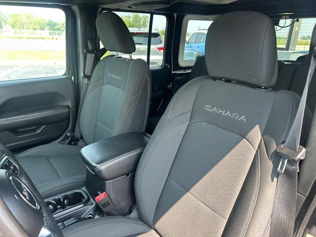 Photo of 2018 Black Clearcoat Jeep Wrangler Unlimited