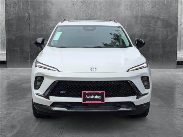 Photo of 2025 Summit White Buick Envision
