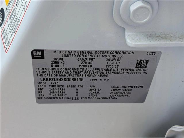 Photo of 2025 Summit White Buick Envision