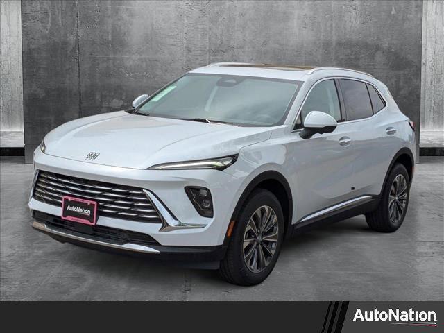 Photo of 2025 Iridescent White Tricoat Buick Envision