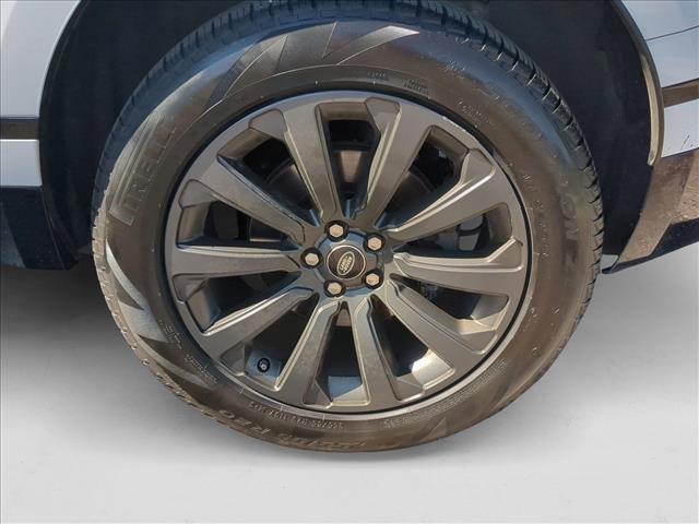 Photo of 2018 Black Land Rover Range Rover Velar