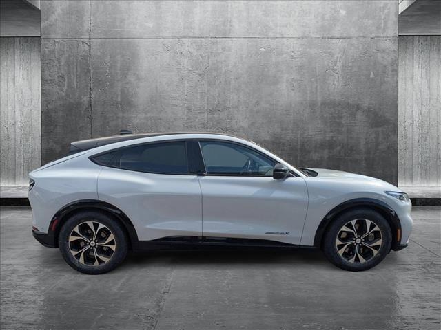 Photo of 2021 Space White Metallic Ford Mustang Mach-E