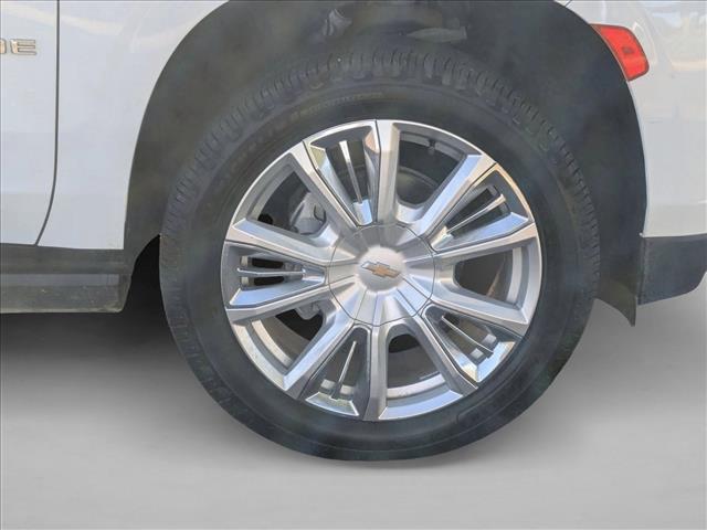 Photo of 2021 Summit White Chevrolet Tahoe
