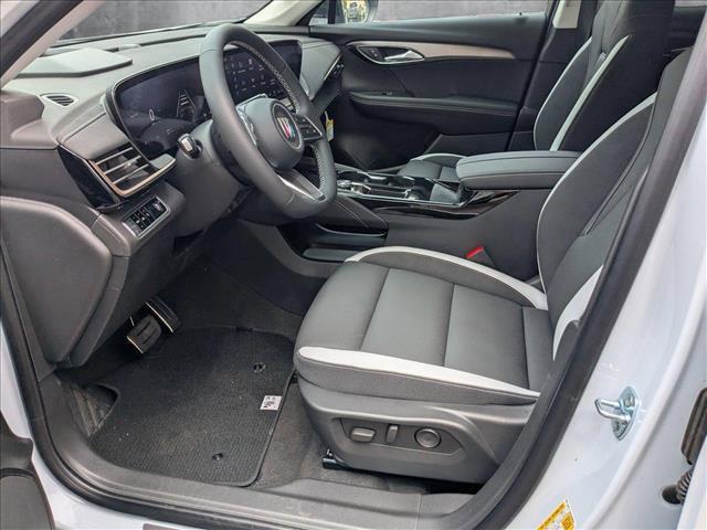Photo of 2025 Iridescent White Tricoat Buick Envision