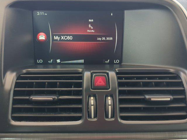 Photo of 2015 Rich Java Metallic Volvo XC60