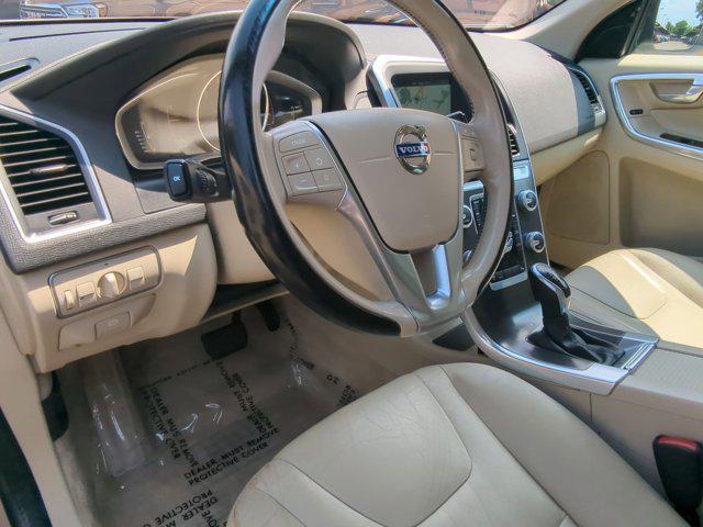 Photo of 2015 Rich Java Metallic Volvo XC60