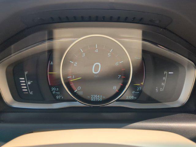 Photo of 2015 Rich Java Metallic Volvo XC60