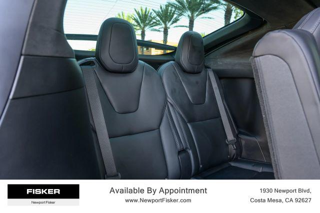 Photo of 2018 Gray Tesla Model X