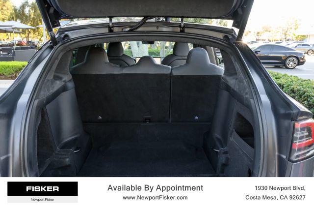 Photo of 2022 Gray Tesla Model X