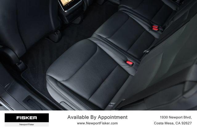Photo of 2022 Gray Tesla Model X