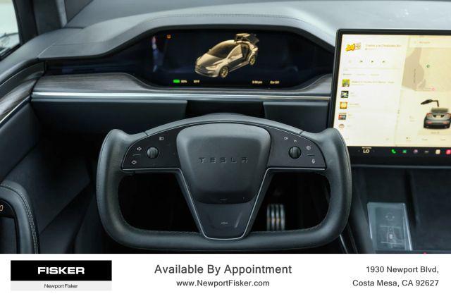 Photo of 2022 Gray Tesla Model X