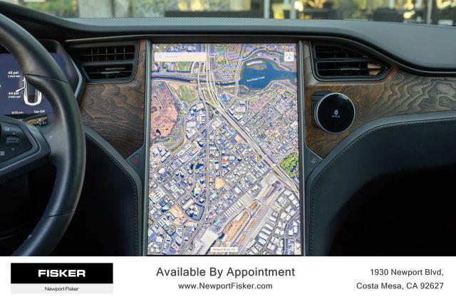 Photo of 2020 White Tesla Model S