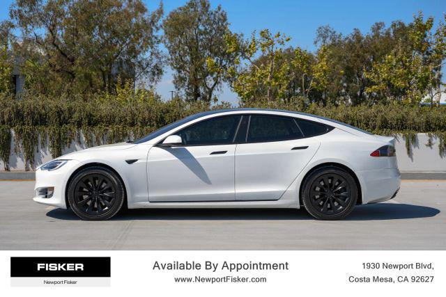 Photo of 2020 White Tesla Model S