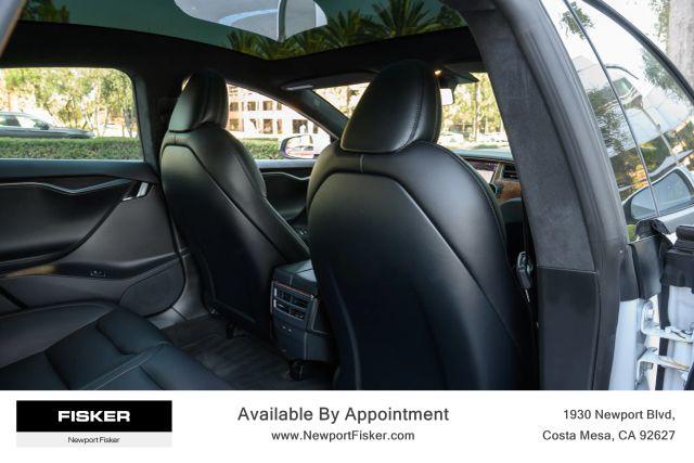 Photo of 2020 White Tesla Model S