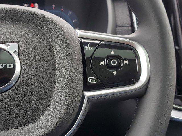 Photo of 2025 Silver Dawn Metallic Volvo XC90